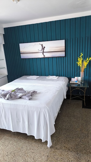 2 bedrooms, WiFi, bed sheets - Flat Frente Mar com Terraço, perto Gran Marquise hotel  e praia (Meireles Fortaleza)