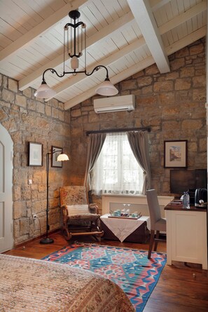 1 dormitori, wifi i roba de llit 