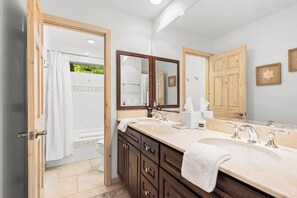 Hair dryer, towels - Poolside Retreat w/Hot Tub + Walk to LK MI Beach (New Buffalo)