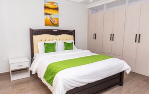 5 habitaciones, tabla de planchar con plancha y wifi gratis 