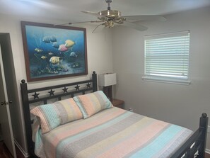 3 bedrooms, WiFi, bed sheets
