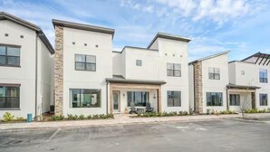 Unclassified image, 5 of 6, button - Spacious 4-bedroom townhome with WiFi, fitness room in enchanting Champions GT (CHAMPIONS GT)