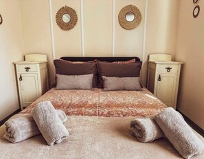 1 chambre, fer et planche à repasser, Wi-Fi, draps fournis