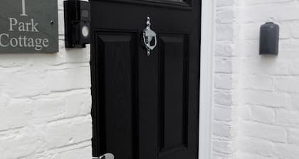 Charming 4-Bedroom Cottage in Windsor with Parking