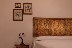 4 bedrooms, desk, iron/ironing board, free WiFi