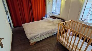 3 soverom og reiseseng for barn