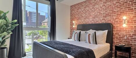 Desk, iron/ironing board, free WiFi, bed sheets