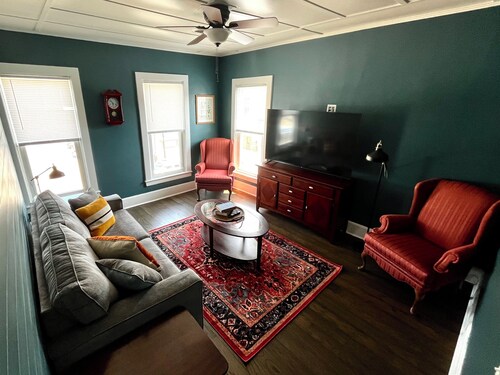 The Historic Downtown Suite