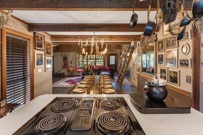 HARRY POTTER THEMED COTTAGE