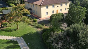 Uklassifisert bilde, 4 av 8, knapp