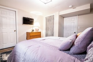 3 habitaciones, escritorio, tabla de planchar con plancha y wifi gratis 