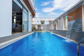 Piscine extérieure