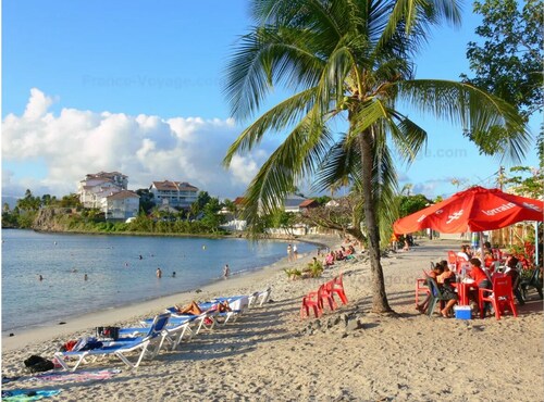 Charming T3 - close to the beach at Anse Mitan Trois-Ilets!