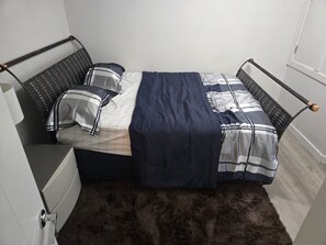 1 habitación, wifi gratis y ropa de cama 