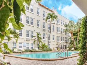 Pool - The Height of Palm Beach Living (Palm Beach)