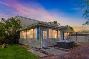 مغطس سبا خارجي