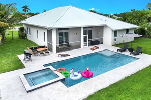 Pool - Saddle Up in Style - Heated Pool (Wellington)