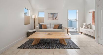 Montara Penthouse — Elevated Comfort Above Downtown Half Moon Bay