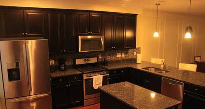 Immaculate 4Br house near BWI & MD Live!