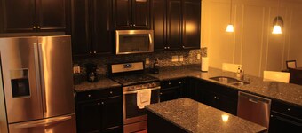 Immaculate 4Br house near BWI & MD Live!