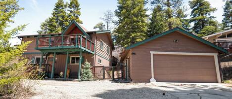 Mặt tiền nơi lưu trú