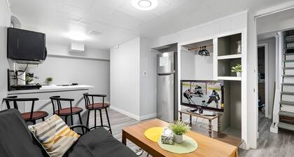 Beautiful Basement Private Suite Prime Location