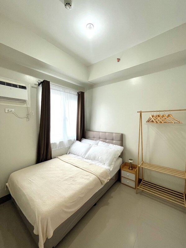 2 bedrooms, WiFi, bed sheets