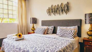 5 bedrooms, desk, iron/ironing board, free WiFi