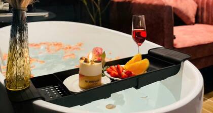 Unite StayCation Nhieu Tu