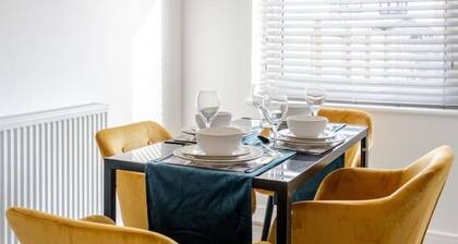 Skipton Lodge - deluxe home sleeps 4