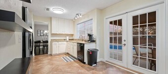 Spacious Modern Home w/ Pool • Hot Tub • Game Room