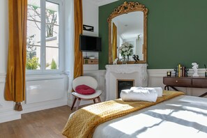 Fer et planche à repasser, Wi-Fi gratuit, draps fournis