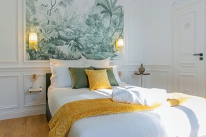Fer et planche à repasser, Wi-Fi gratuit, draps fournis