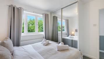 Family House, Patio | Free WiFi, bed sheets