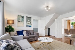 Family House, Patio | Living area | 42-inch Smart TV with satellite channels, Netflix, streaming services
