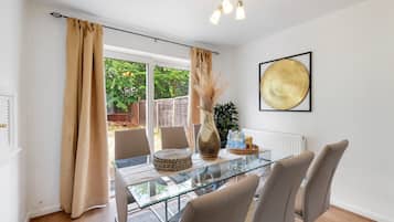 Rumah Keluarga, patio | Ruang makan