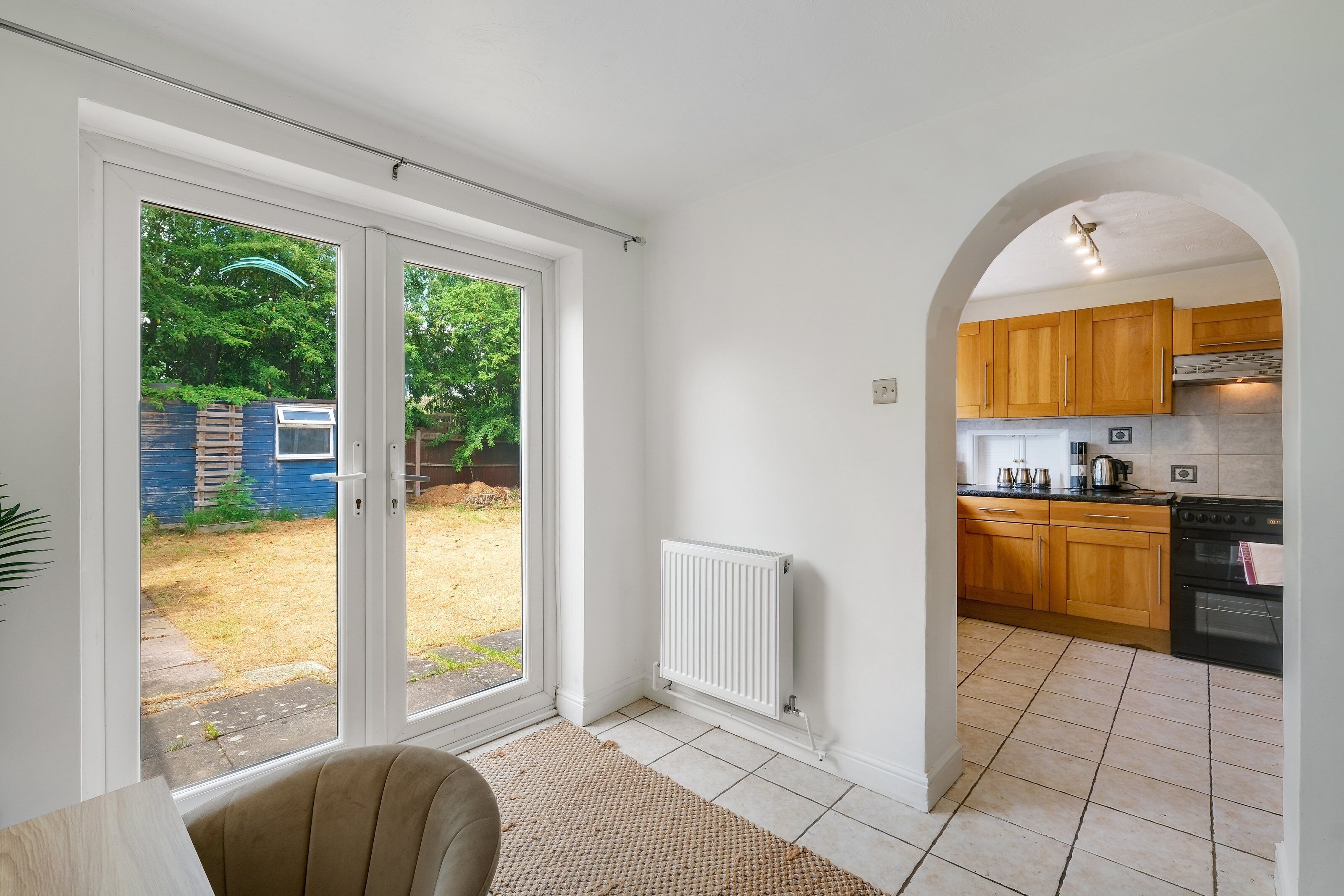 Family House, Patio | Private kitchen | Microwave, oven, stovetop, cookware/dishes/utensils