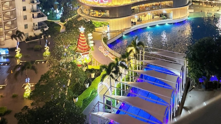 The Bahama Hammock - Azure