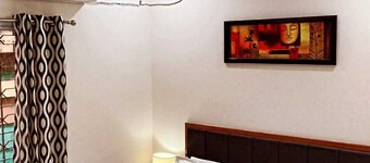 Paradise Stays-Perfect retreat for friends & families in Varanasi near Assi Ghat