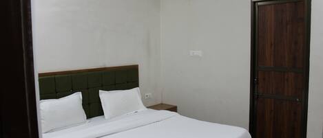 1 室のベッドルーム、アイロン / アイロン台、WiFi、ベッドシーツ