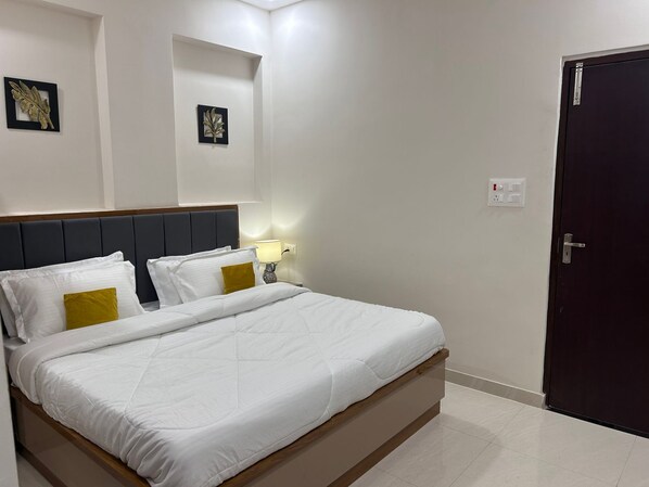 1 chambre, fer et planche à repasser, Wi-Fi, draps fournis