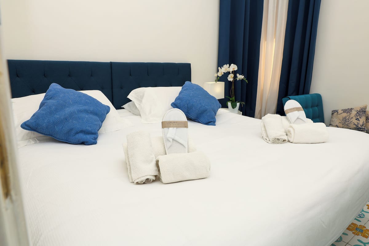 Superior Double Room | In-room safe, desk, iron/ironing board, free WiFi