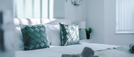 3 bedrooms, iron/ironing board, WiFi