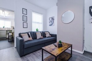 TV - 3BDR House By Eason Stays Shorts Liverpool (Liverpool/Merseyside)