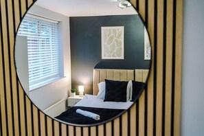 2 bedrooms, iron/ironing board, WiFi, bed sheets - 2 BDR House By Eason Stays Short Lets Stockport (Greater Manchester)