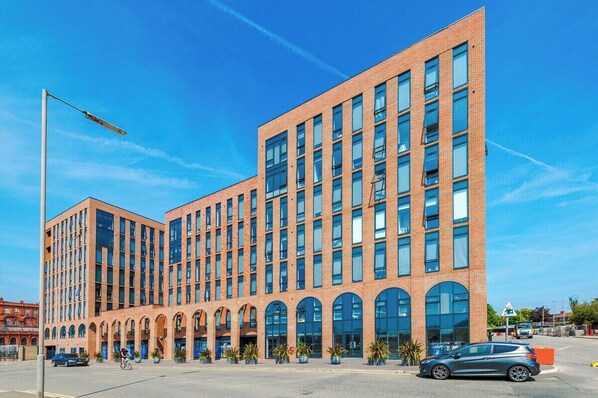 Exterior - One BDR Apt By Eason Stays Short Lets Liverpool (Liverpool)