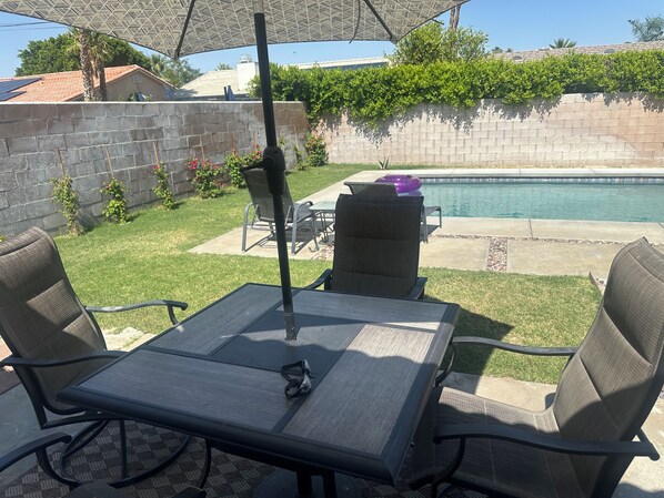 Outdoor dining