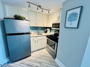 Micro-ondas, fogão, cooktop
