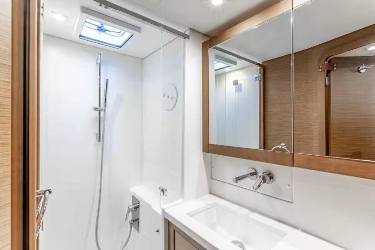 Serviettes fournies, savon, papier toilette