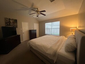 3 bedrooms, WiFi, bed sheets